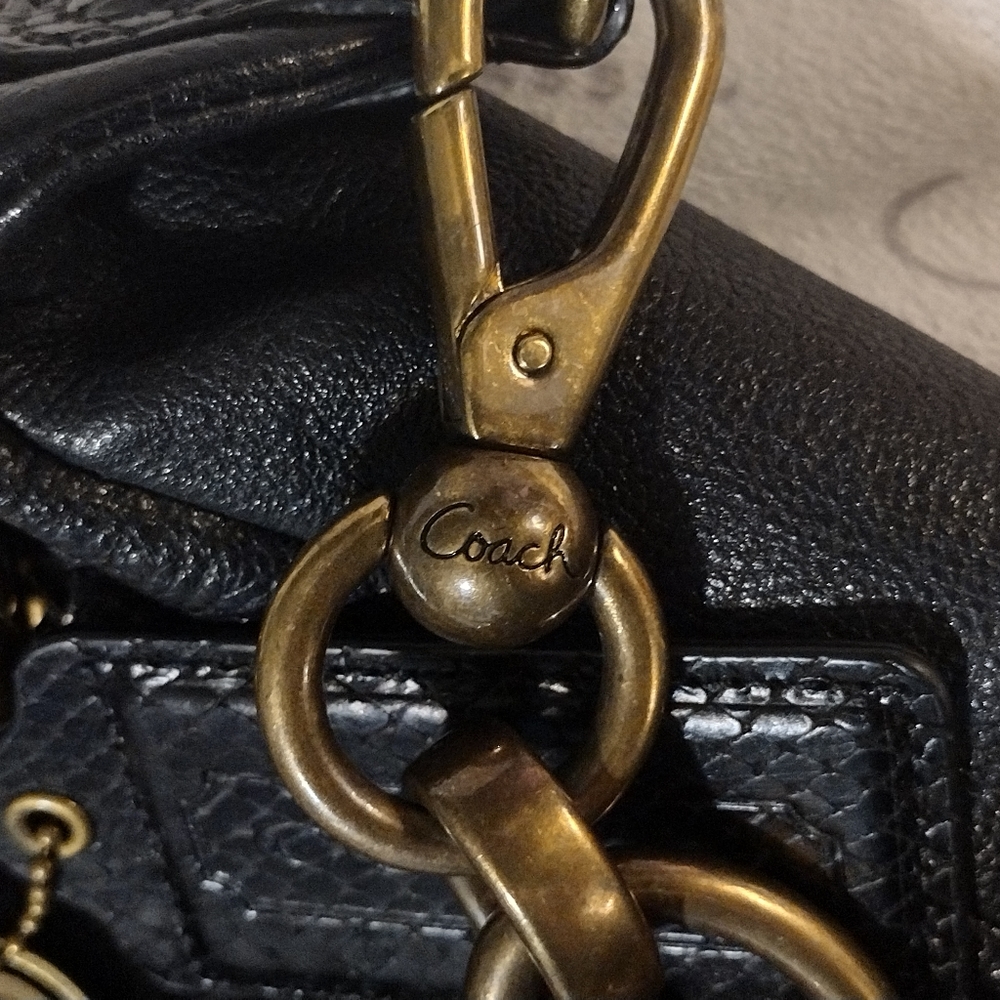 Real coach purse!! - Picture 6 of 16